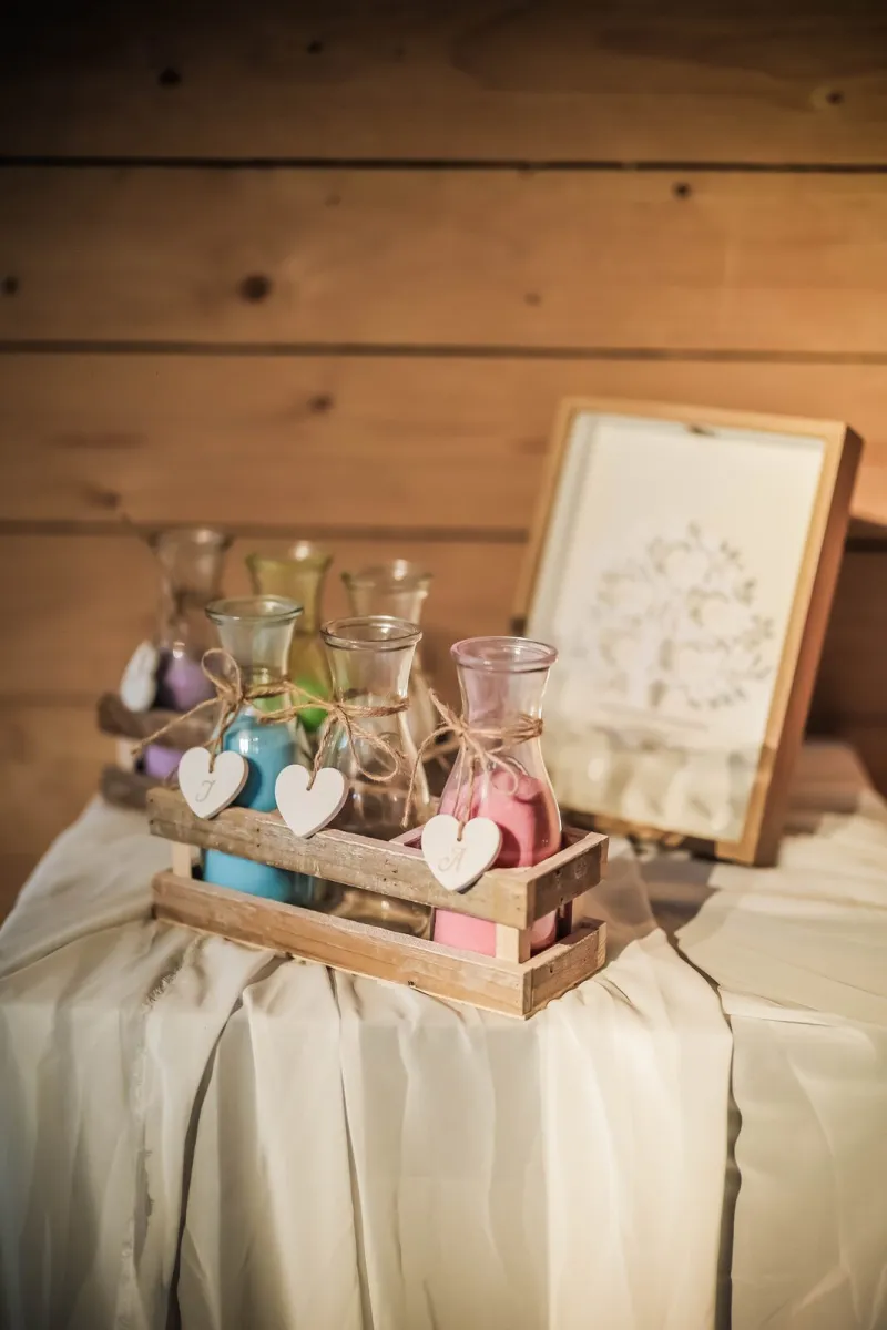 Table du livre d'or et des cadeaux — cérémonie laïque