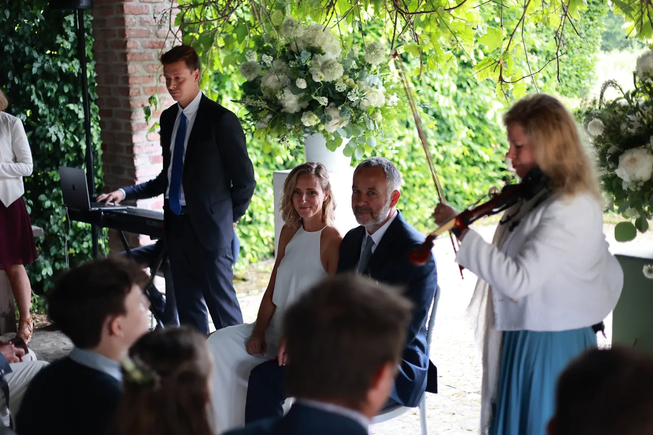 Un air de violon pendant la cérémonie
