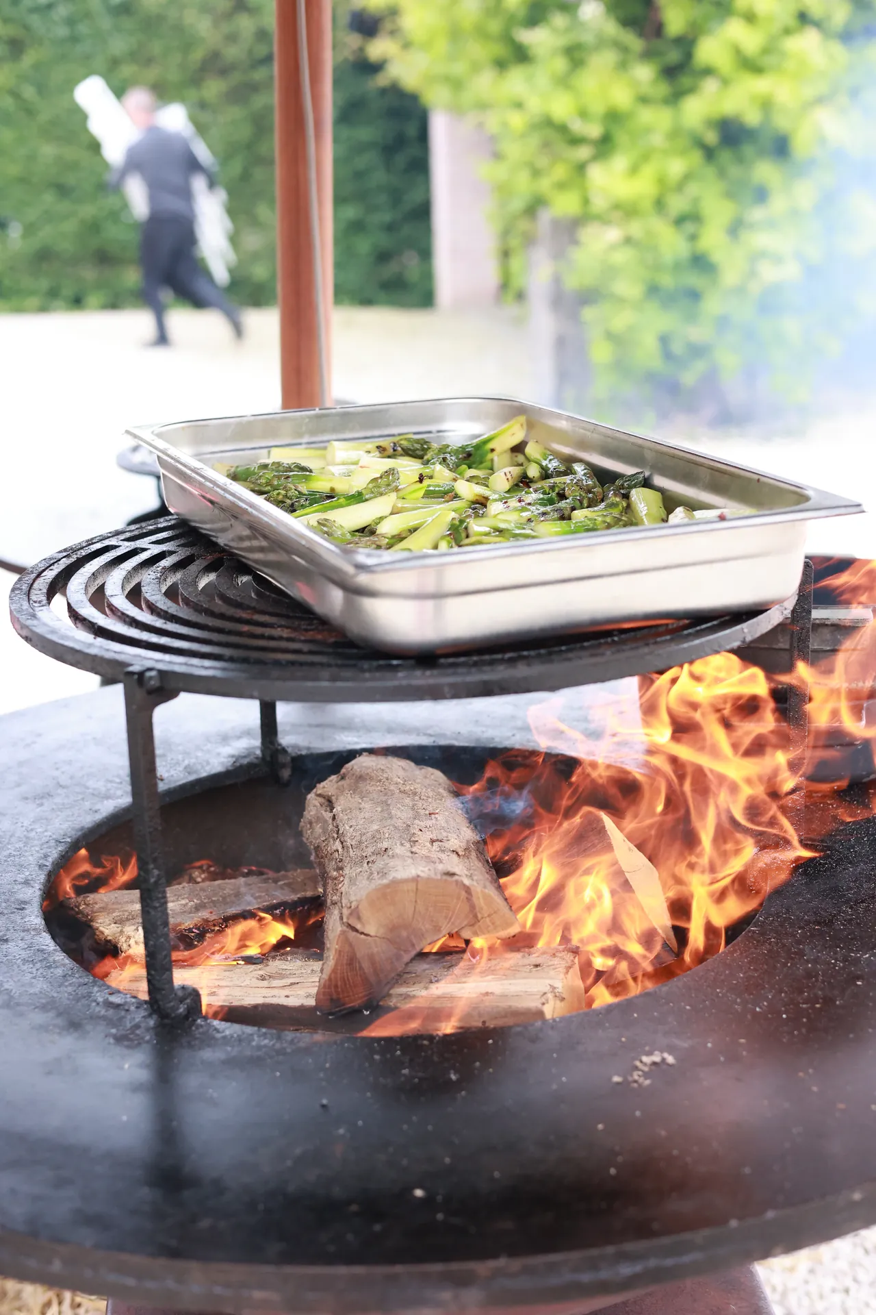 Le brasero du dîner, en plein air